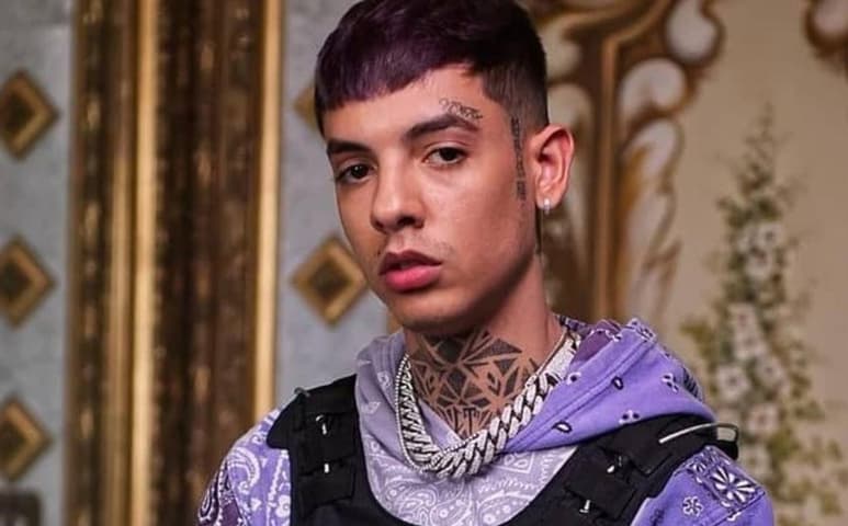 Cuenta el cantante mexicano Natanael Cano que un día hace algunos años se despertó con la decisión de dejar la escuela y seguir su verdadero su instinto y vocación, la música. (ESPECIAL)