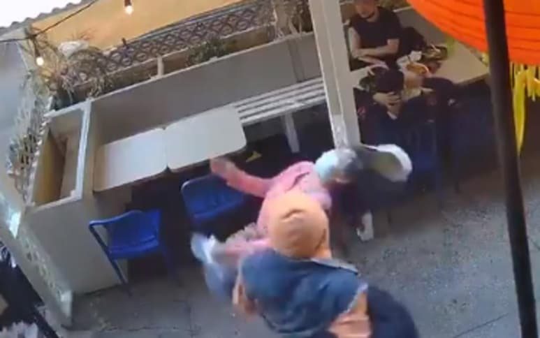 El responsable fue arrestado momentos después (CAPTURA)