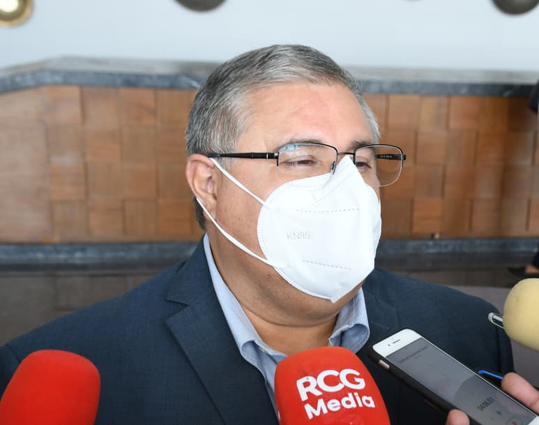 El alcalde Sergio Lara dijo que los funcionarios ya recibieron capacitación sobre la veda electoral. (FERNANDO COMPEÁN)