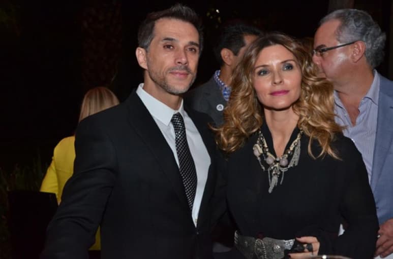 Este miércoles en el último día de campañas electorales a nivel nacional, el candidato Sergio Mayer tomó sus redes sociales para compartir el cómico momento que vivió junto a su esposa, Issabela Camil. (Instagram)