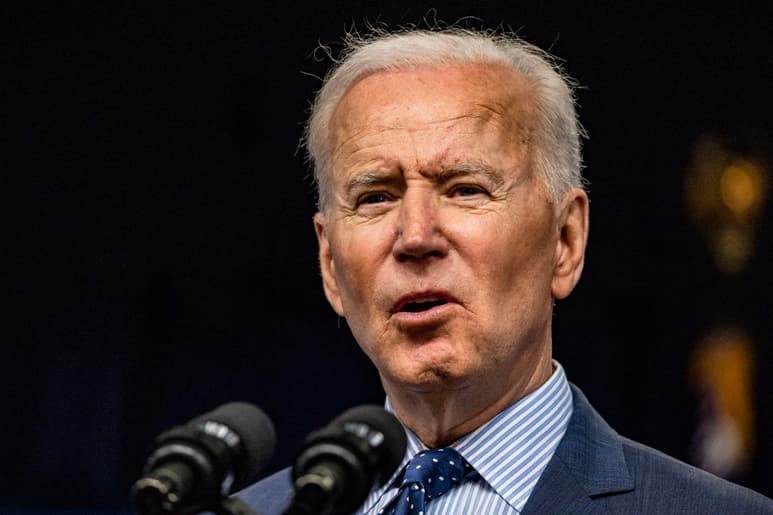Biden remarcó que su combate 'pasa a convertirse en uno de los elementos principales en los intereses de seguridad nacional del país'. (EFE)