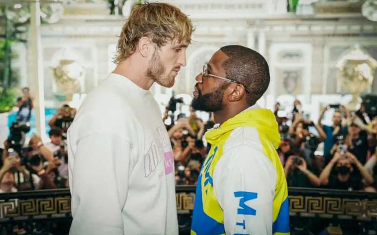 Floyd “Money” Mayweather y Logan Paul estuvieron frente a frente previo al encuentro de exhibición que sostendrán el domingo en el Estadio Hard Rock en Miami Gardens, Florida. (ESPECIAL)