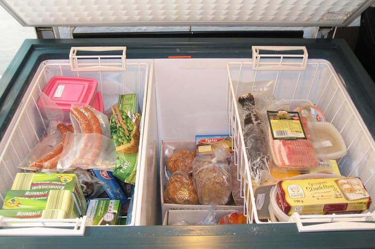 La vida ajetreada que llevamos en la actualidad y la falta de tiempo para ir al supermercado nos ha orillado a comprar comida para semanas enteras y lo que generalmente hacemos para que no se eche a perder, es meterlas al congelador. (Especial)