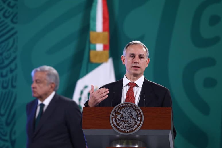 La vacunación en los bloques de 40 a 49 y 30 a 39 años avanzará más rápido en Quintana Roo y Baja California. (EL UNIVERSAL)