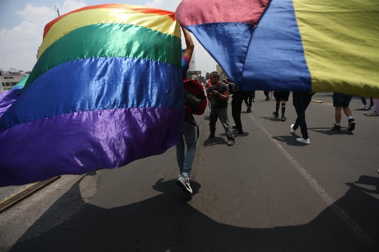 La Secretaría de Gobernación (Segob), a través de la Subsecretaría de Derechos Humanos, Población y Migración, y del Consejo Nacional para Prevenir la Discriminación (Conapred), solicitó al gobierno de Quintana Roo que se investigue con perspectiva antidiscriminatoria y de derechos humanos, el crimen de odio ocurrido el pasado 5 de junio en Cancún. (ARCHIVO)