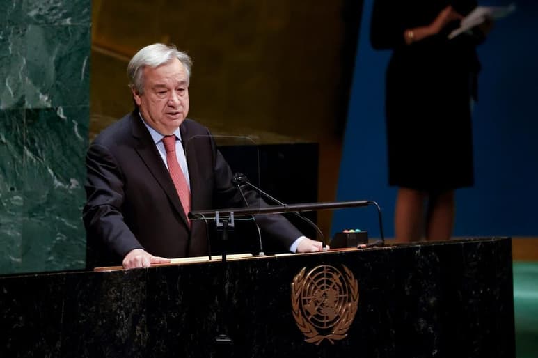 El secretario general de la ONU, António Guterres, viajará esta semana a Reino Unido para participar en la cumbre del G7, donde tiene previsto pedir a sus líderes un plan global para impulsar la producción y distribución de vacunas contra la COVID-19 y más fondos para la lucha contra el cambio climático. (ARCHIVO)