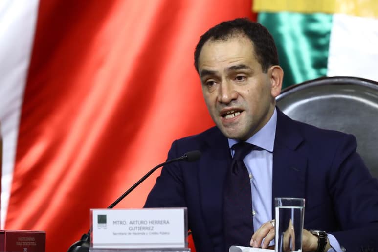 La Confederación Patronal de la República Mexicana (Coparmex) consideró que el anuncio de proponer a Arturo Herrera como gobernador del Banco de México (Banxico) da certeza y confianza. (ARCHIVO)
