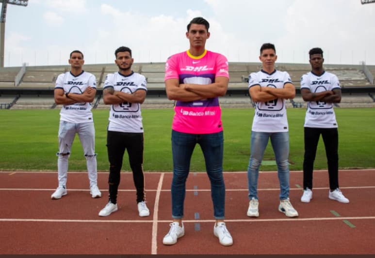 Los Pumas no pueden caer en intimidaciones frente a las potencias económicas que presentan algunos equipos de la Liga MX. Al ser todavía considerado como uno de los cuatro grandes del futbol mexicano, el club universitario debe comportarse así, con o sin millones en la cartera. (ESPECIAL)