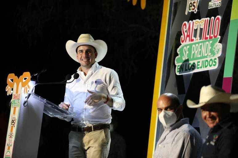 El programa de servicios, considerado más grande en la historia de Saltillo cubrió ya la totalidad de colonias, barrios y ejidos, destacó el alcalde Manolo Jiménez.
(ESPECIAL)