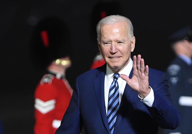 El presidente estadounidense, Joe Biden, afirmó este jueves que Estados Unidos no pedirá nada a cambio por las vacunas contra la COVID-19 que donará a otros países. (ARCHIVO)