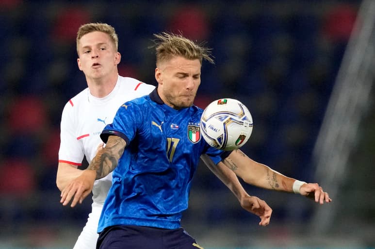 Ciro Immobile es el hombre gol de la “Squadra Azzurri”, que tiene el reto de redimirse en el plano internacional, luego de que no lograron clasificarse a la más reciente Copa del Mundo disputada en Rusia. (AP)
