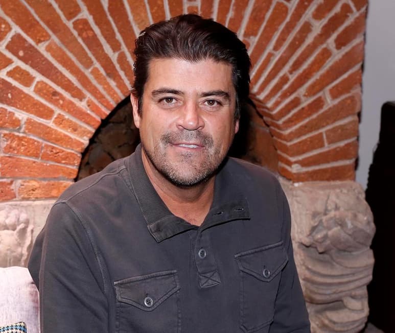 Jorge Van Rankin ofrece una emotiva entrevista exclusiva en la que habla de la fallida relación con su papá y de cómo evita caer en algo similar con sus hijas; anuncia programa especial de Televisa.
