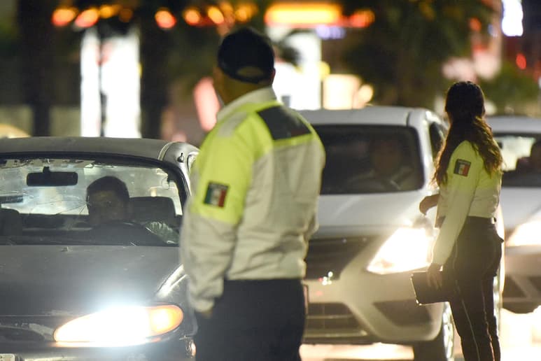Esta semana se define si regresan los filtros aleatorios del Operativo Alcoholímetro en Torreón. Las autoridades advierten que al margen de ello habrá una mayor vigilancia de tránsitos.