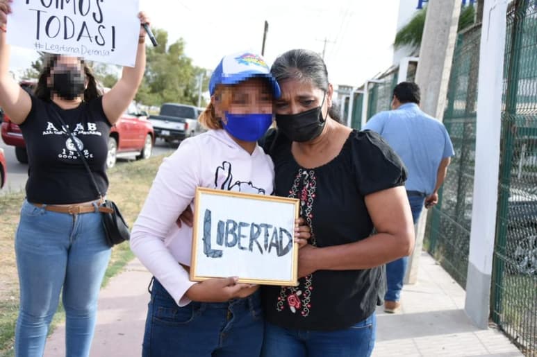 A casi 30 días de su traslado al Cereso de Durango, Brenda quien fue imputada por el delito de homicidio en grado de tentativa, enfrentará su proceso en libertad. (GUADALUPE MIRANDA)