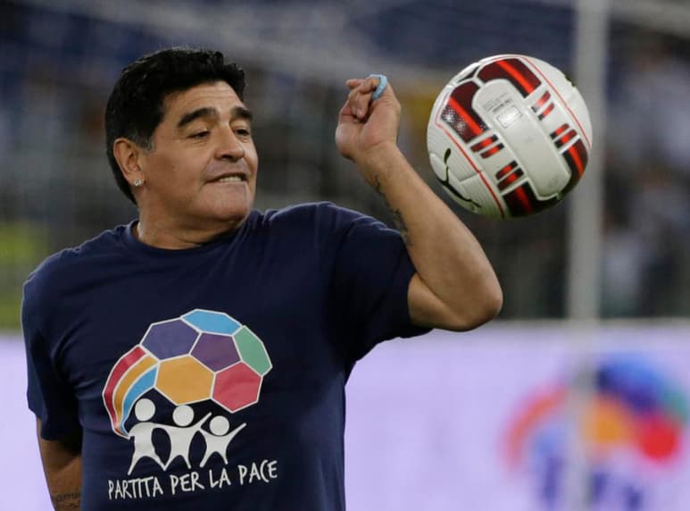 La enfermera Dahiana Gisela Madrid, que estaba en la casa en la que, el 25 de noviembre de 2020, falleció Diego Armando Maradona, declaró este miércoles ante la Justicia imputada por un presunto 'homicidio simple con dolo eventual' y pidió que la causa sea sobreseída, según informó su abogado, Rodolfo Baqué. (ARCHIVO)