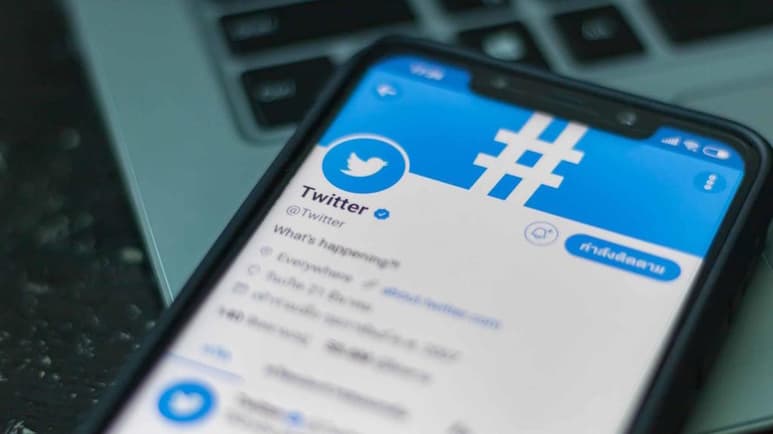 La red social Twitter se encuentra probando nuevas funciones que hagan la interacción de los usuarios más amena, evitando que sean etiquetados en las conversaciones que no deseen (CAPTURA)