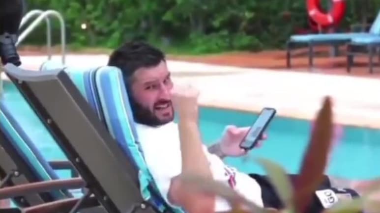 El futbolista francés, André Pierre-Gignac aprovechó la pretemporada de Tigres para tomarse un tiempo libre y cantar a todo pulmón un tema de regional mexicano, 'Mi mayor anhelo', de la Banda MS. (ESPECIAL)