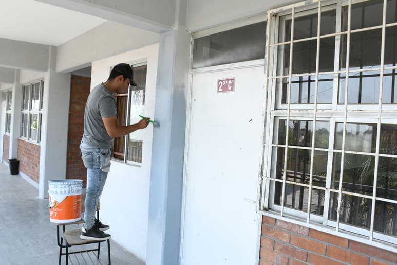 En La Laguna hay alrededor de 150 escuelas; la mayoría en Torreón requieren mejoras por los daños ocasionados por los ladrones. (EL SIGLO DE TORREÓN)