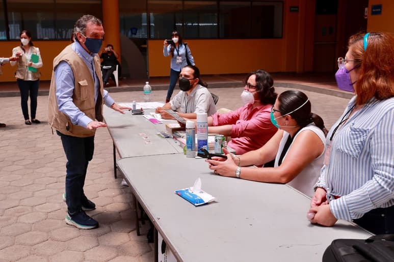 Entre las demandas sobre las asignaciones de diputados pluris destaca la del todavía vicecoordinador de Morena en el Congreso local, José Luis Rodríguez Díaz de León, quien insiste en que tenía el lugar 12 todavía minutos antes de ser aprobado el dictamen, para ocuparlo Carlos Cervantes Godoy. (ARCHIVO) 
