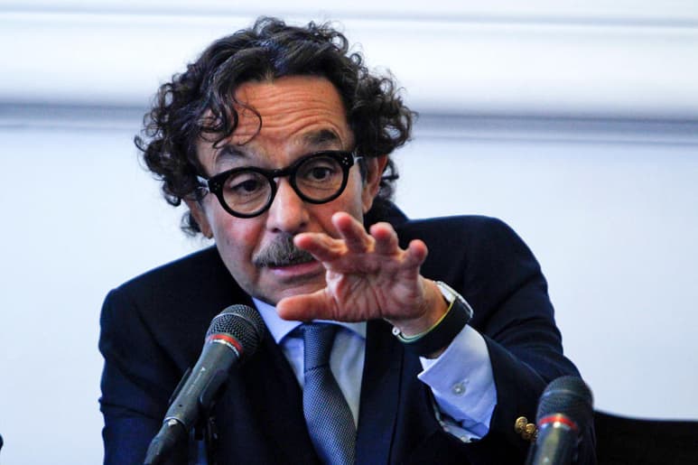 Excandidato presidencial acusa que hay 'corrupción e ineptitud criminales' en la actual administración. (ARCHIVO)