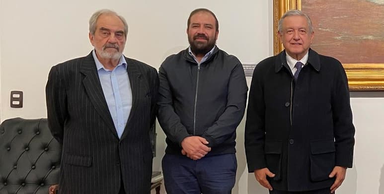 El presidente López Obrador informó de fallecimiento de Raymundo Artís Espriú, quien fuera director general de CFE Telecomunicaciones e 'Internet para todos'. (TWITTER)