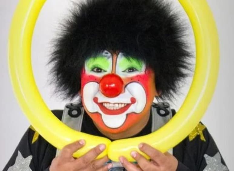 Después de la era de Cepillín, 'El payasito de la tele', otros cómicos han incursionado en la pantalla chica y ahora, en las redes sociales. Aunque los circos y las carpas no dejan de ser su primer escenario. (ESPECIAL) 