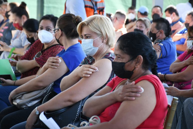 La etapa de vacunación anti-COVID-19 en Torreón se encuentra en el grupo de entre 40 y 49 años de edad y embarazadas. (ARCHIVO)