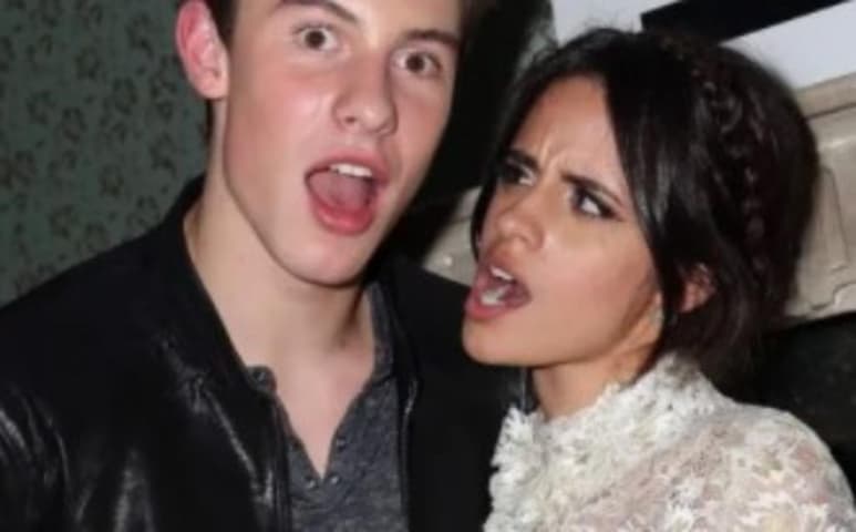Este martes el intérprete canadiense, Shawn Medes se vió envuelto en polémica y acusaciones por parte de sus fans, pues 'descubrieron' un gesto machista sobre su novia Camila Cabello. (ESPECIAL)