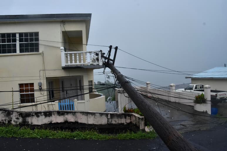 El hombre, de edad avanzada, residía en la localidad de Soufriere, en la costa oeste de Santa Lucía, añadió Chastnet.
(AP)