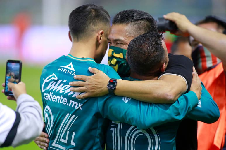 Será hasta el próximo martes, cuando haya cumplido la cuarentena que exigen las autoridades de sanidad de España, que Ignacio Ambriz viajará para tomar las riendas del Huesca, equipo de la segunda división ibérica. (JAM MEDIA)