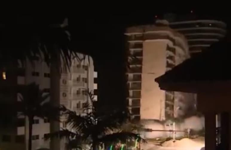 Este domingo 4 de julio se llevó a cabo la demolición de la parte que quedó de pie del edificio Champlain Towers en Miami a poco más de dos semanas del derrumbe. (TWITTER)