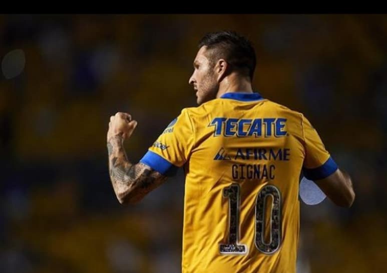 Este lunes el delantero francés André-Pierre Gignac se reportó en el estadio universitario con Tigres para despedirse de sus compañeros de cara a su viaje junto a la Selección de Francia a los Juegos Olímpicos de Tokio 2020. (ESPECIAL)
