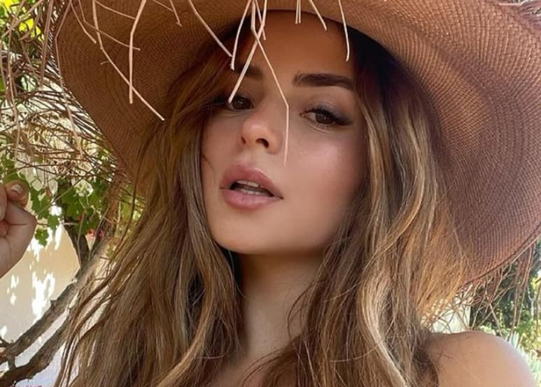 La modelo británica alcanzó casi el millón de 'me gusta' con su última publicación en Instagram (@DEMIROSE)