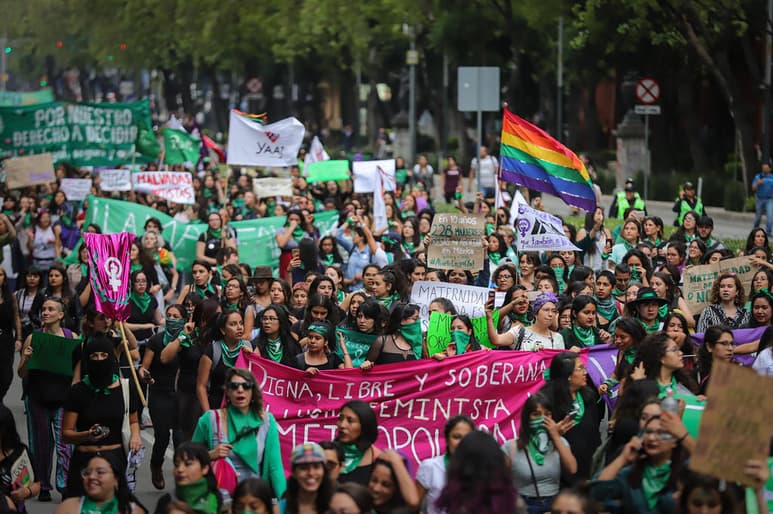 La Suprema Corte de Justicia de la Nación (SCJN) de México declaró este miércoles inconstitucional la penalización de mujeres víctimas de violación que abortan, al otorgar un amparo a una menor. (ARCHIVO)
