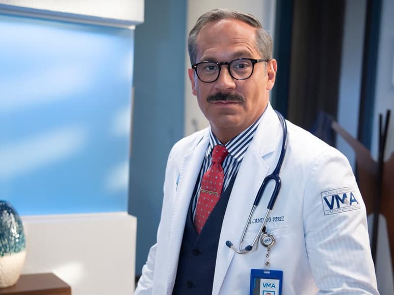 Arath de la Torre habla en exclusiva de su labor en la nueva versión de Doctor Cándido Pérez.