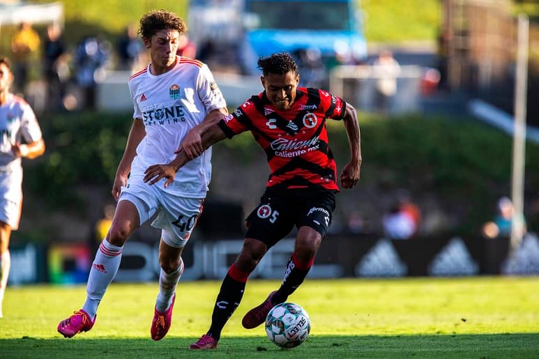 Los Xoloitzcuintles encararon el primer duelo fronterizo ante el SD Loyal en el Torero Stadium, mismo que terminó 1-0 a favor de los canes aztecas. (ESPECIAL)