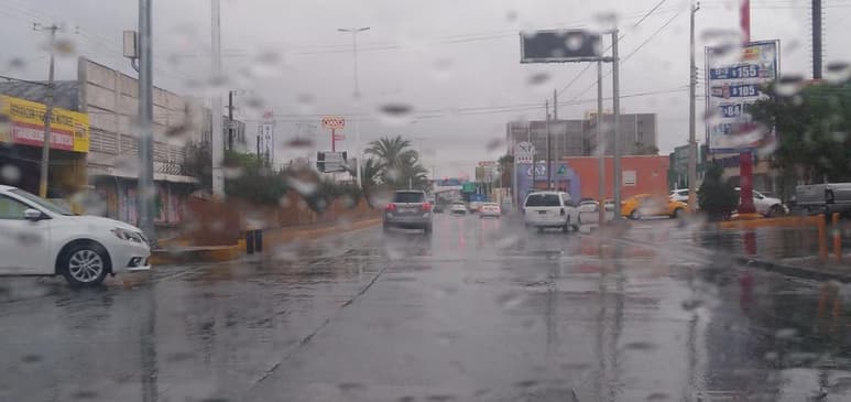 Se espera un ambiente fresco por la mañana y caluroso por la tarde, cielo medio nublado a nublado con lluvias aisladas y viento ligero a moderado del noreste. (JESÚS GALINDO)