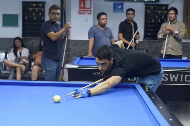 Un buen nivel competitivo se vio en el Torneo de Carambola Tres Bandas, con motivo del aniversario del escenario sede.