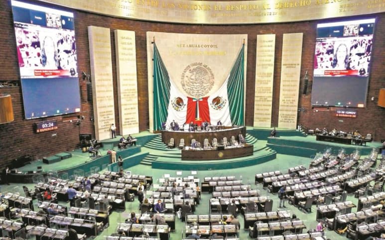 La bancada del PAN en la Comisión Permanente del Congreso de la Unión manifestó que respaldaría la realización del periodo extraordinario de sesiones a realizarse el próximo viernes, pero sólo en lo relativo para el juicio de procedencia de los diputados de Morena, Saúl Huerta, acusado de abuso sexual infantil y de Mauricio Toledo, a quien se le acusa de enriquecimiento ilícito.
(ARCHIVO)