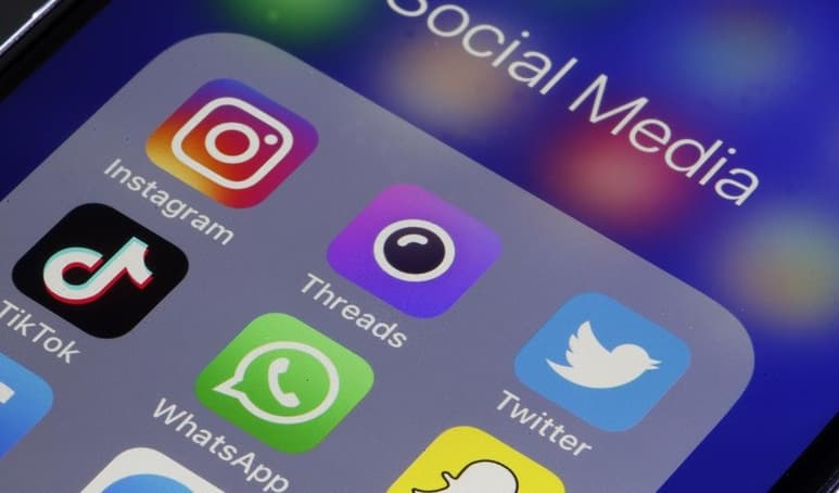 La plataforma de TikTok, permite compartir sus videos a través de otras redes sociales, como lo es WhatsApp (ESPECIAL)