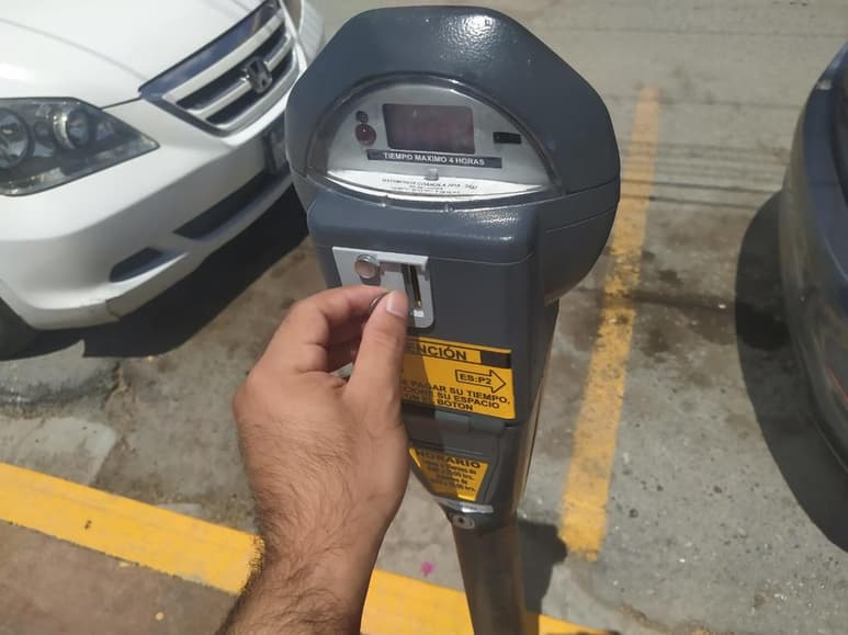 En ese sentido mañana viernes 16 de julio concluye el plazo de “entrenamiento” que las autoridades municipales otorgaron a los automovilistas, en el cual se les exentaría de la sanción por no depositar la cuota por el tiempo de estacionamiento.
(EL SIGLO DE TORREÓN)
