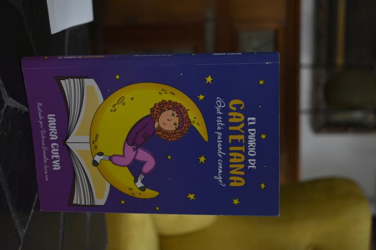 El libro está disponible tanto en Kindle como en formato físico en Cimaco.