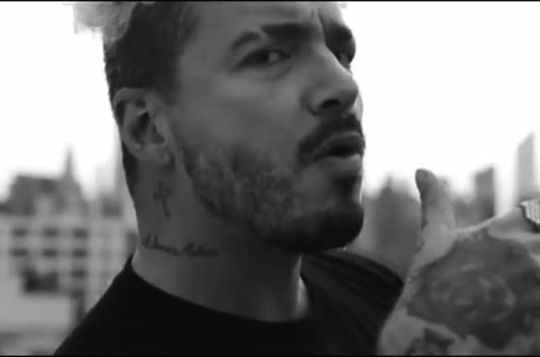 Metallica una vez más está dando de qué hablar en redes sociales y no es para bien, ya que hoy se soltó otra de las versiones de su disco 'The Metallica Blacklist' y el encargado fue J Balvin, quien no tuvo suerte con lo que hizo. (ESPECIAL)