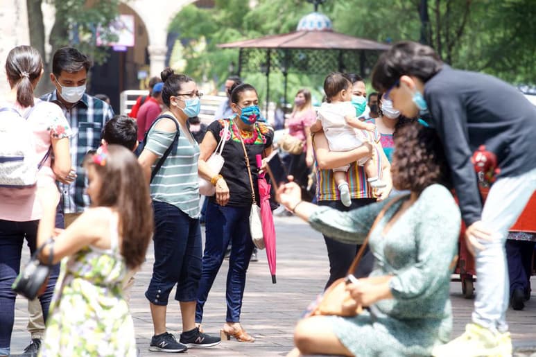 Al corte de este viernes 23 de julio, México acumuló 237 mil 954 muertes por COVID-19, esto es, 328 fallecimientos más que el día anterior, informó la Secretaría de Salud. (EL UNIVERSAL)