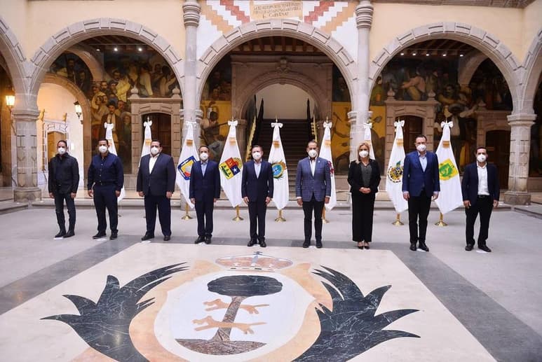 Los nueve integrantes de la Asociación de Gobernadores de Acción Nacional (Goan), se manifestaron a favor de un regreso a clases ordenado, prudente, voluntario y con el mayor número de alumnos y maestros vacunados, por lo que pidieron esperar cómo vendrán los picos del contagio en esta tercera ola de la pandemia de COVID-19. (TWITTER)