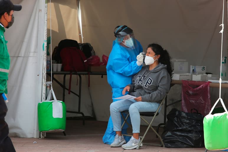 El país sumó 16 mil 421 contagios nuevos y llegó a dos millones 726 mil 160 casos confirmados.