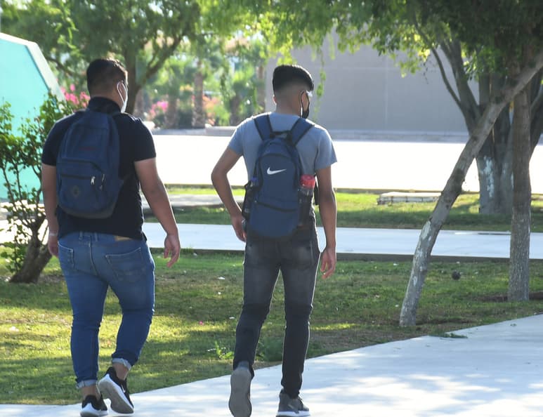 En el 'aire', la posibilidad de regresar a las aulas de forma semipresencial en los planteles de nivel superior en Durango. (ARCHIVO)