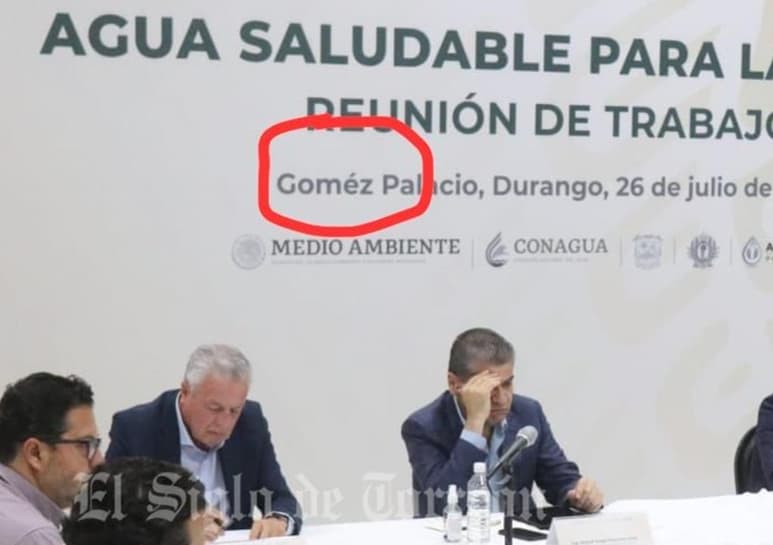 Este lunes durante la presentación del proyecto Agua Saludable para La Laguna en el que estuvieron presentes los gobernadores de Coahuila y Durango, Miguel Ángel Riquelme y José Rosas Aispuro, además del alcalde Jorge Zermeño y directivos de la Comisión Nacional del Agua, destacó un error ortográfico en las mamparas. (EL SIGLO DE TORREÓN) 