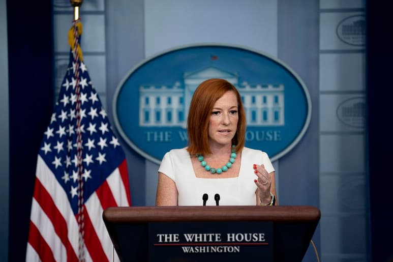 Estados Unidos aún no ha determinado si la decisión la pasada noche del presidente tunecino, Kais Said, de disolver el Parlamento y cesar al primer ministro, Hichem Mechichi, supone un golpe de Estado, como reclaman los principales partidos tunecinos. (EFE)