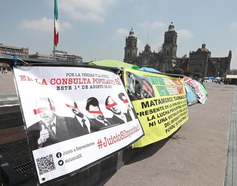 Ricardo Monreal Ávila, líder de Morena en el Senado, consideró que 'difícilmente' la consulta popular del próximo domingo 1 de agosto, para enjuiciar expresidentes, alcanzará la participación del 40% del padrón electoral; es decir, 37.5 millones de personas, que se requiere para que el ejercicio adquiera un carácter vinculante. (ARCHIVO)